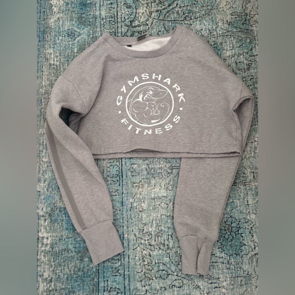 Gymshark Legacy Women's Cropped Sweatshirt in Light Gray